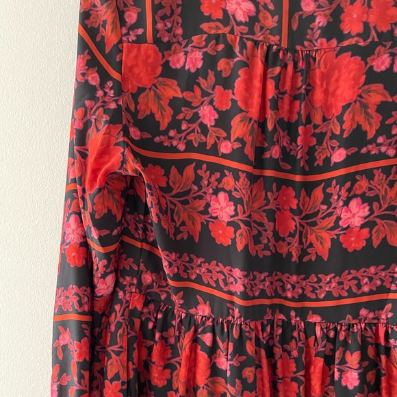 Cupcakes and Cashmere Floral Dress | S - Picture 6 of 11